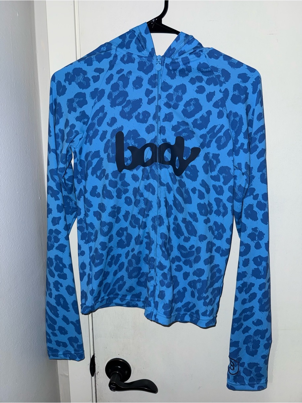 Body by Raven Tracey Body basic 2.0 Blue Leopard Print Hooded Zip-Up Top